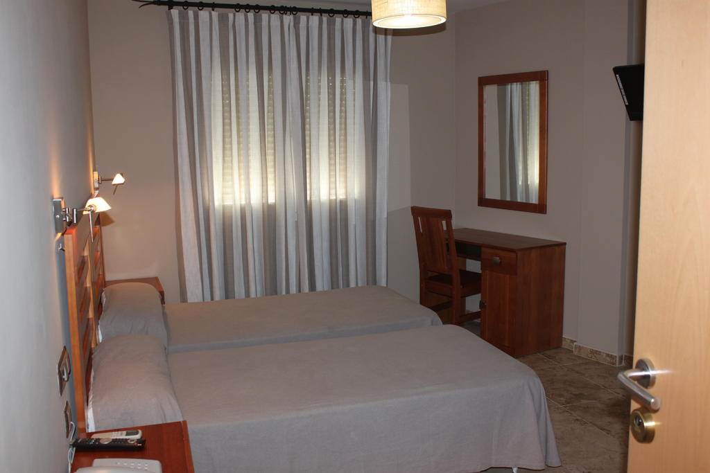 Hotel Pena Escrita Фуэнкальенте Номер фото